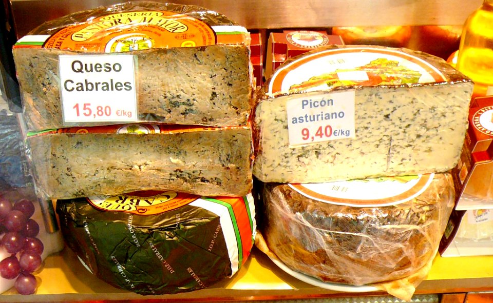 Madrid - Queso de Cabrales y Picón Asturiano