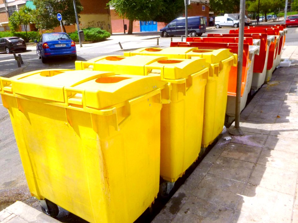 Madrid - reciclaje de residuos urbanos en el distrito de Villaverde