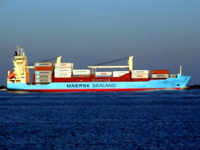 Maersk Ferrol IMO 9297618 p2 approaching Port of Rotterdam 15-Dec-2007