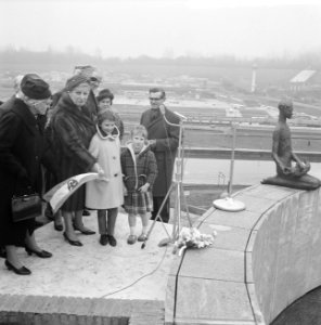 Madurodam geopend door mevrouw M H W De Quay-van der Lande, Bestanddeelnr 914-9997