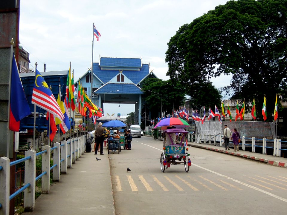 Mae Sai-Tachileik Bridge 2