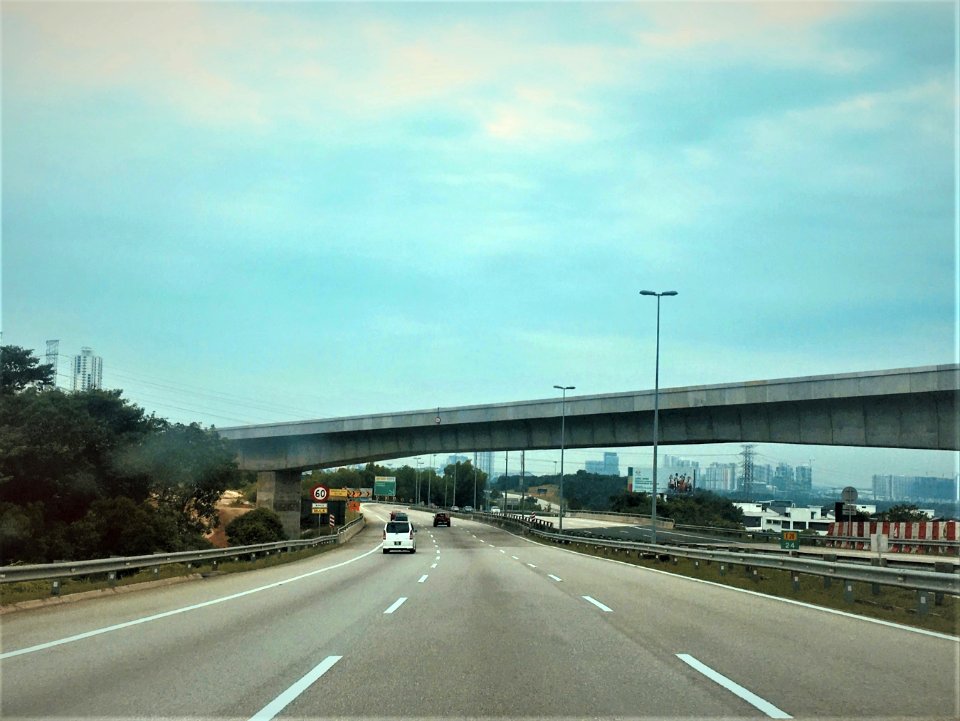 Maju Expressway 17