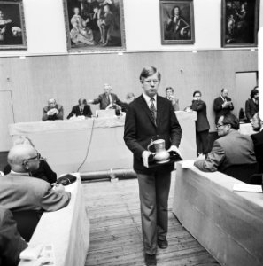 Mak van Waay veilt voorwerpen VOC tinnen kan wordt geveild, Bestanddeelnr 927-1565