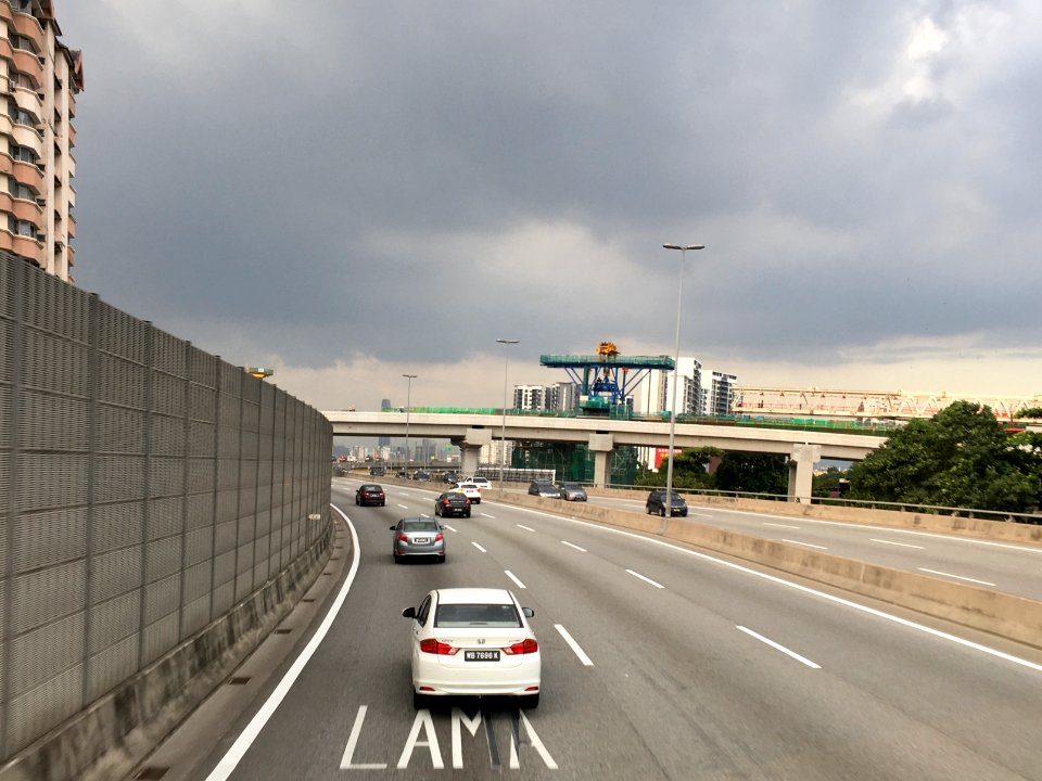 Maju Expressway 14