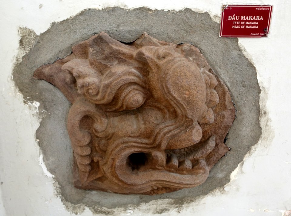 Makara head, 7th-8th century, Quang Nam - Museum of Cham Sculpture - Danang, Vietnam - DSC02013
