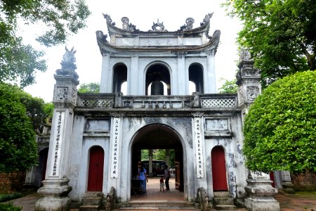 Main gate - Temple of Literature, Hanoi - DSC04534