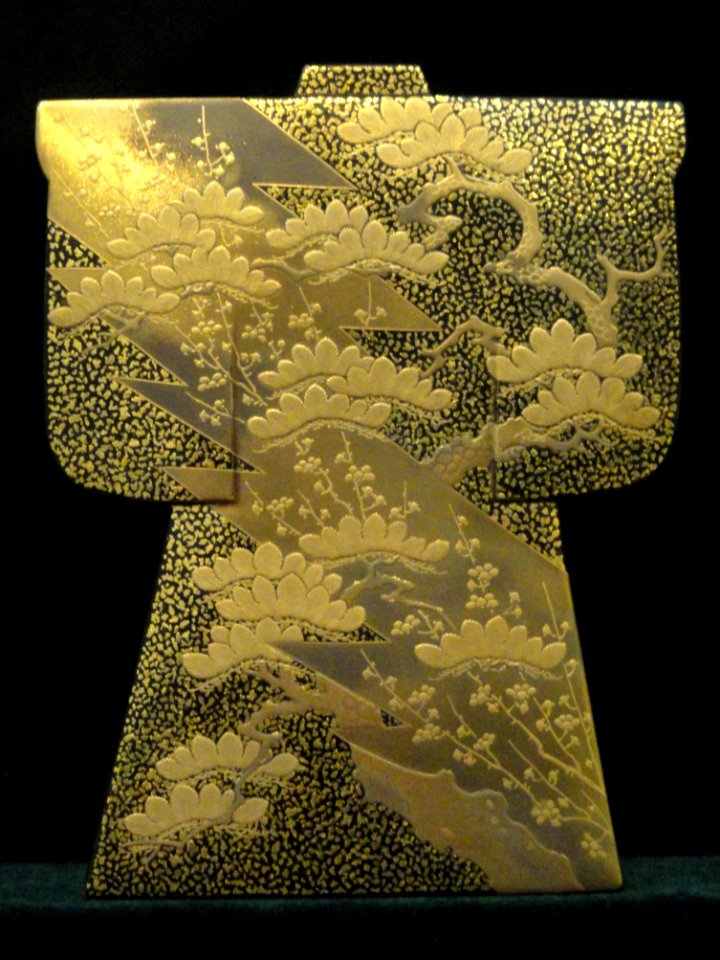 Maki-e - George Walter Vincent Smith Art Museum - DSC03776