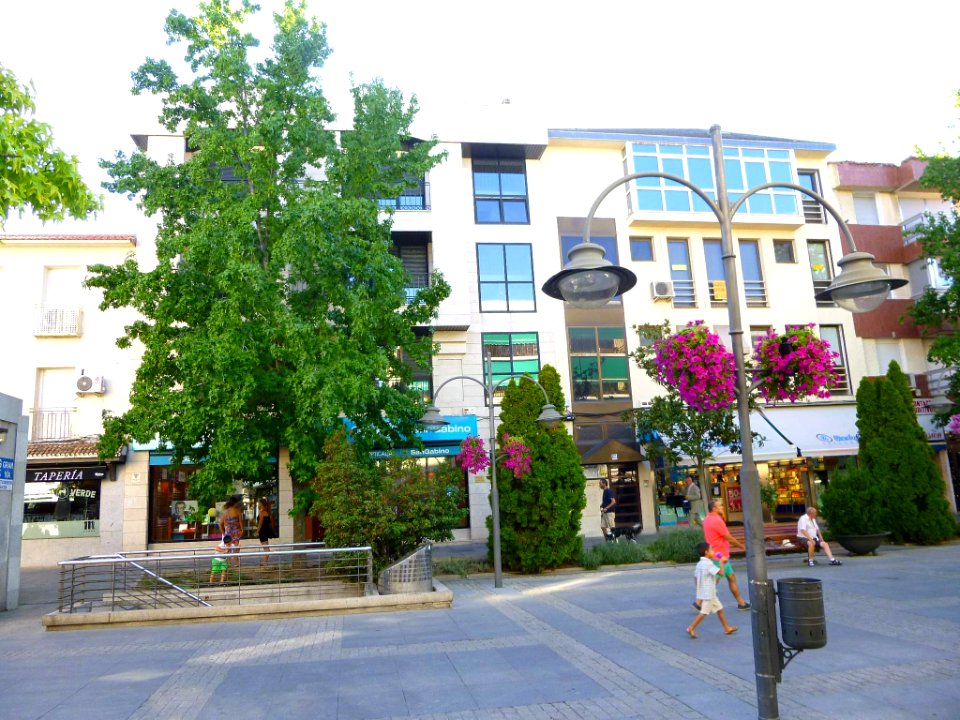 Majadahonda - Calle Gran Vía 03