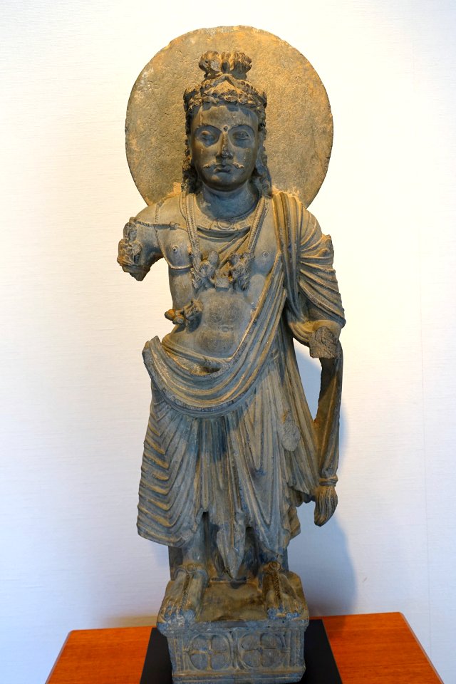 Maitreya, standing Boddhisattva, Gandhara, c. 3rd century AD, gray schist - Matsuoka Museum of Art - Tokyo, Japan - DSC07100