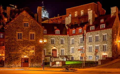 Maison Jean-Baptiste-Chevalier at night