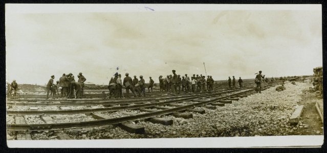 Making a new railway track, Bestanddeelnr 158-0244