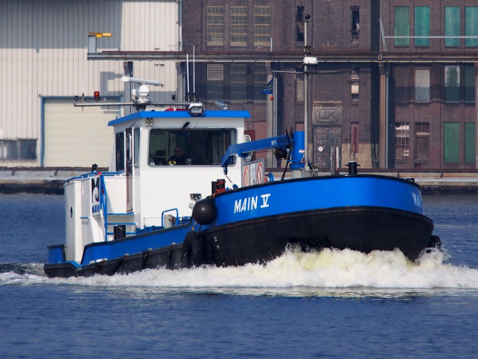 Main V, ENI 02327365, Noordzeekanaal, Port of Amsterdam, pic3