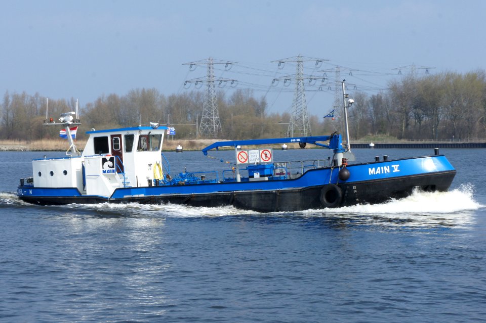 Main V, ENI 02327365, Noordzeekanaal, Port of Amsterdam, pic1
