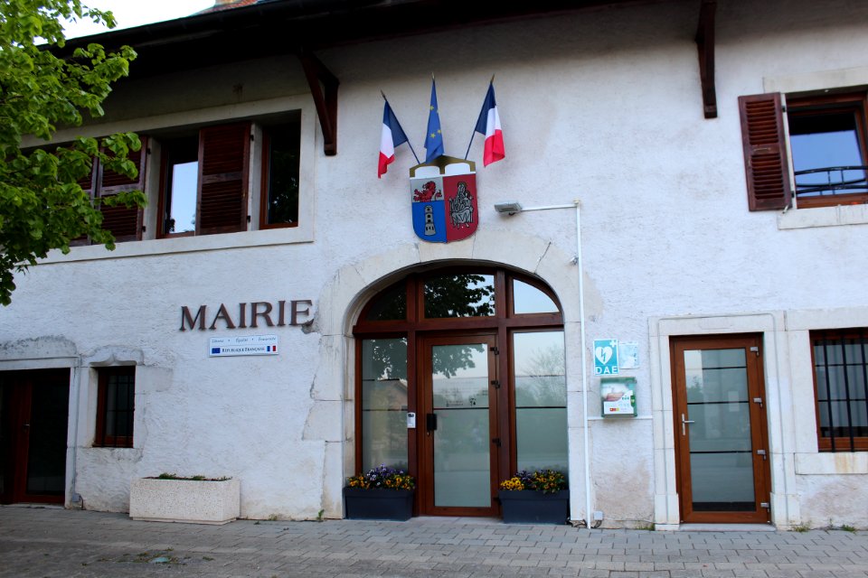 Mairie Léaz 4