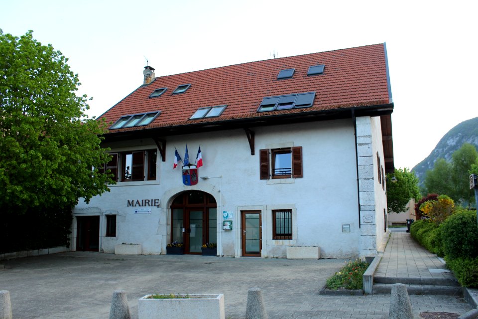 Mairie Léaz 2