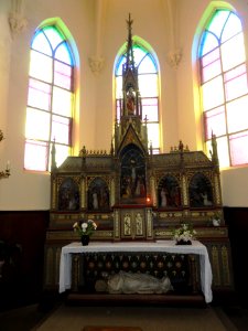 Mairieux (Nord, Fr) église, autel principal