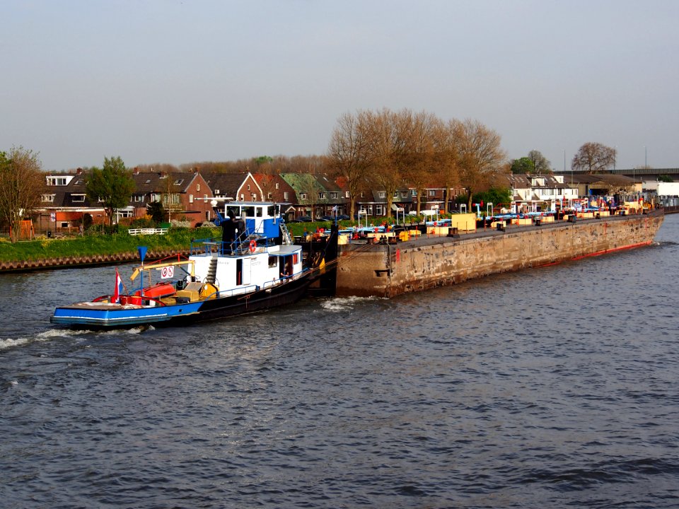 Main XXI, ENI 08023139 pushing Main XX, ENI 08023117, Amsterdam-Rijn kanaal