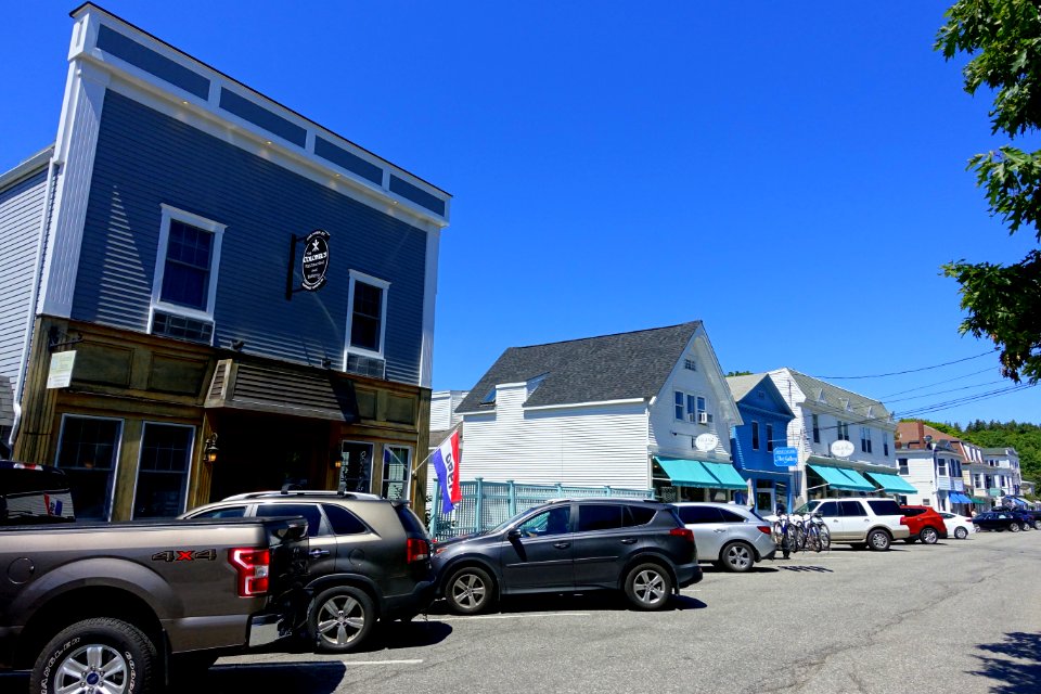 Main Street - Northeast Harbor, Maine - DSC03426