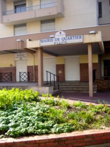 Mairie de Quartier Bécon, Courbevoie, France 01