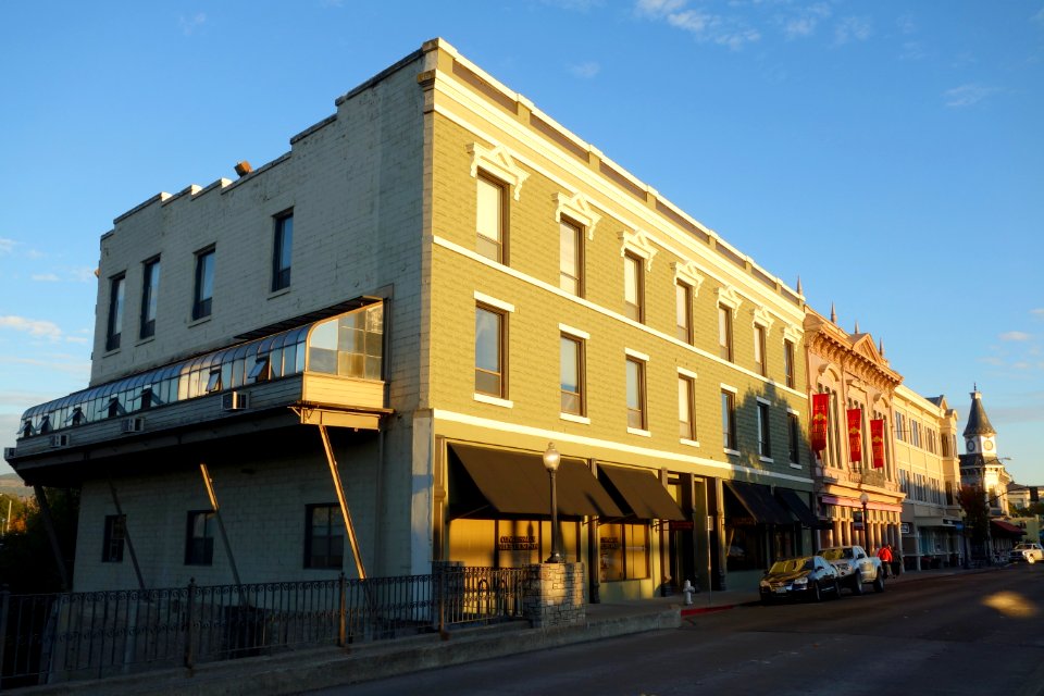Main Street - Napa, California - DSC03163