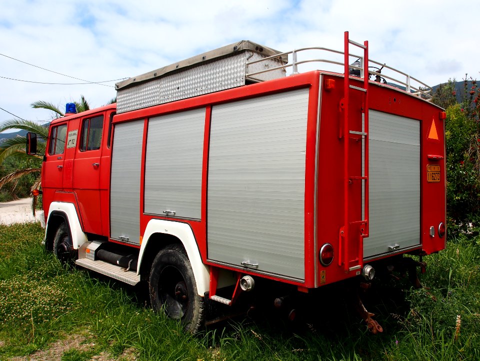 Magirus Deutz 170 fire engine dumped in Vasiliki, Greece, pic4
