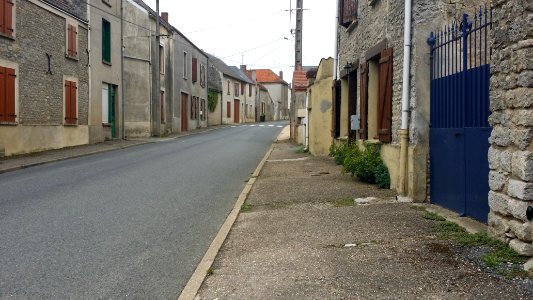 Mainvilliers (Loiret) - 02 - La rue principale