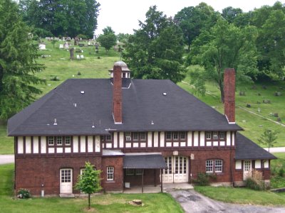 Maintenance Building, Homewood Cemetery, 2015-06-02, 01