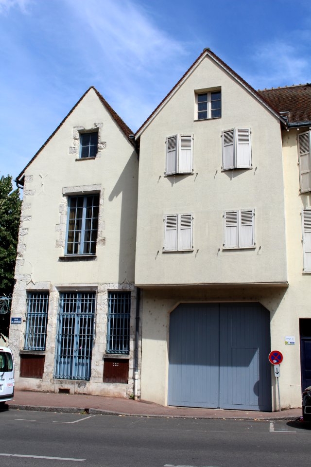 Maison 1bis rue Château Montargis 1