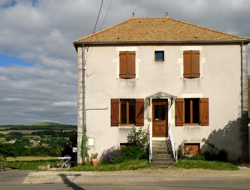 Marcheseuil Place du Lavoir 3
