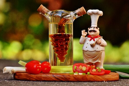 Oil tomatoes onions