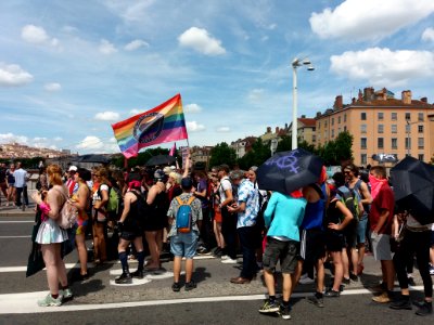 Marche des Fiertés 2018 à Lyon - Pont Bonaparte - Cortège 02