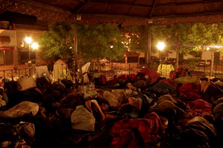 Marcha indignada - Noche en la plaza 008