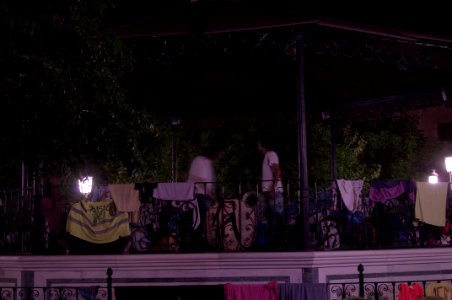 Marcha indignada - Noche en la plaza 020