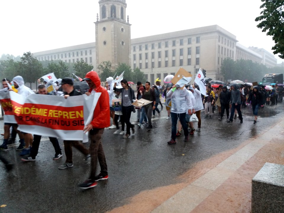 Marche des Fiertés 2019 à Lyon - Départ place Bellecour (03)