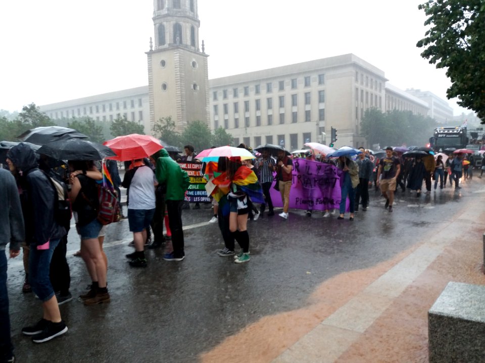 Marche des Fiertés 2019 à Lyon - Départ place Bellecour (04)