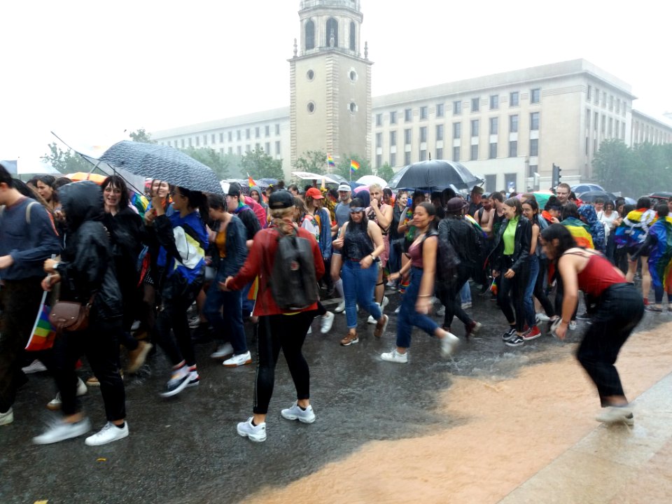 Marche des Fiertés 2019 à Lyon - Départ place Bellecour (12)