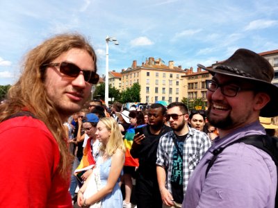 Marche des Fiertés 2018 à Lyon - Pont Bonaparte - Lucien et Lucas