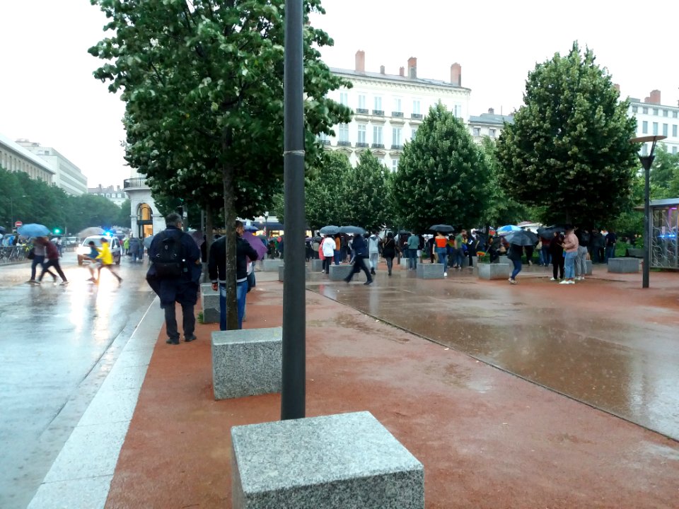 Marche des Fiertés 2019 à Lyon - Départ place Bellecour (01)