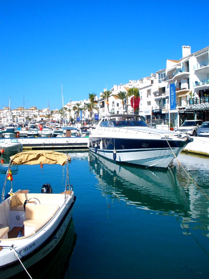 Marbella - Puerto Banús, yates 08