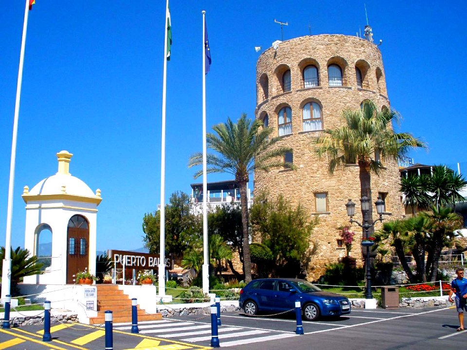 Marbella - Puerto Banús, Torre de control 1