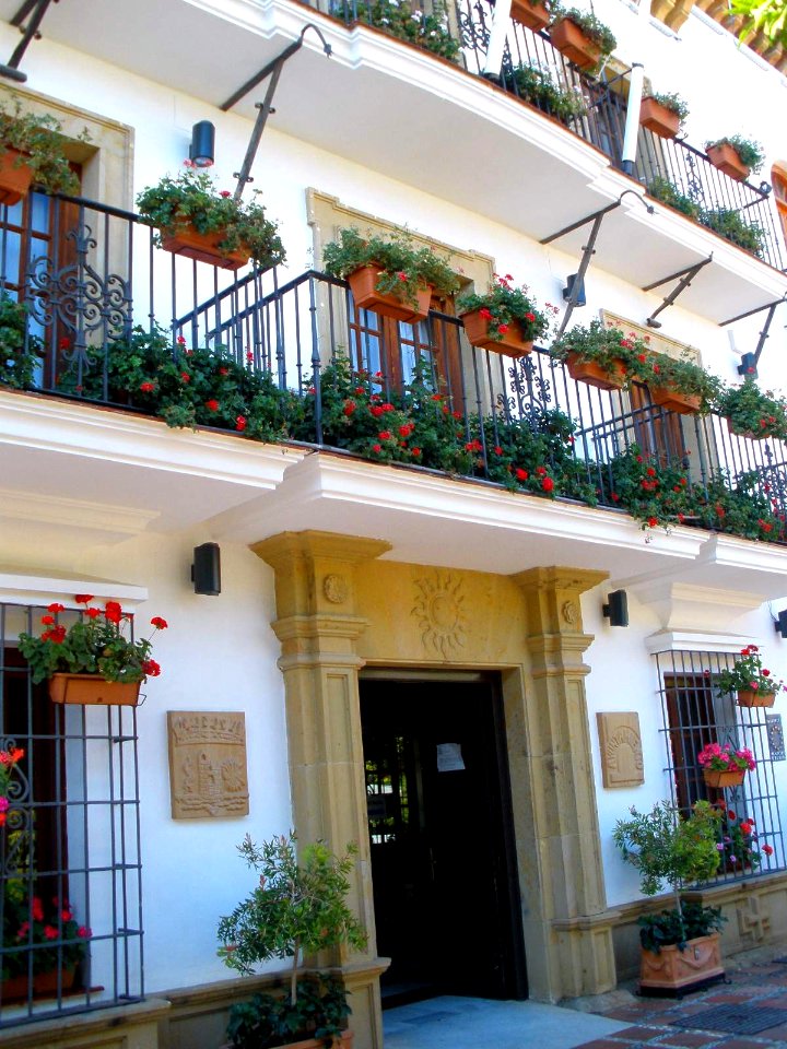 Marbella - Plaza de los Naranjos, Ayuntamiento 2