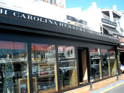 Marbella - Puerto Banús, tiendas 01