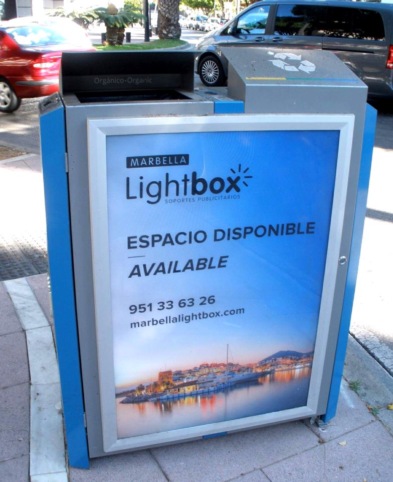Marbella - Puerto Banús, contenedor de residuos orgánicos
