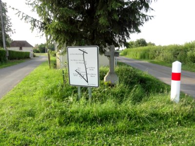 Maresché (Sarthe) croix C6 - C8