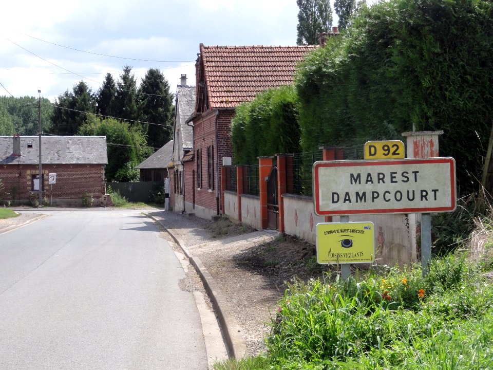 Marest-Dampcourt (Aisne) city limit sign Marest-Dampcourt at Dampcourt