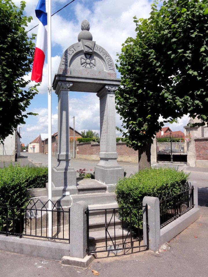 Marest-Dampcourt (Aisne) monument aux morts (01)