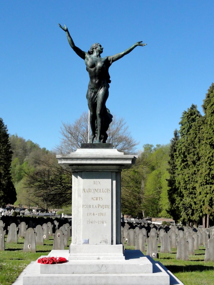 Marcinelle (Charleroi) cimetière, monument aux morts