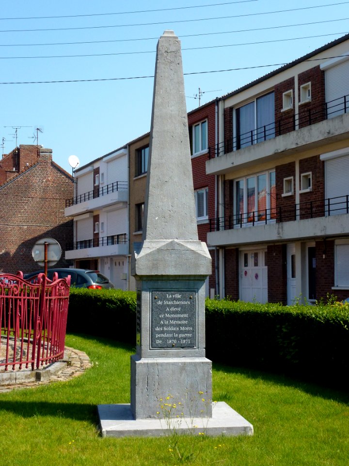 Marchiennes (Nord, Fr) monument aux morts 1870-71