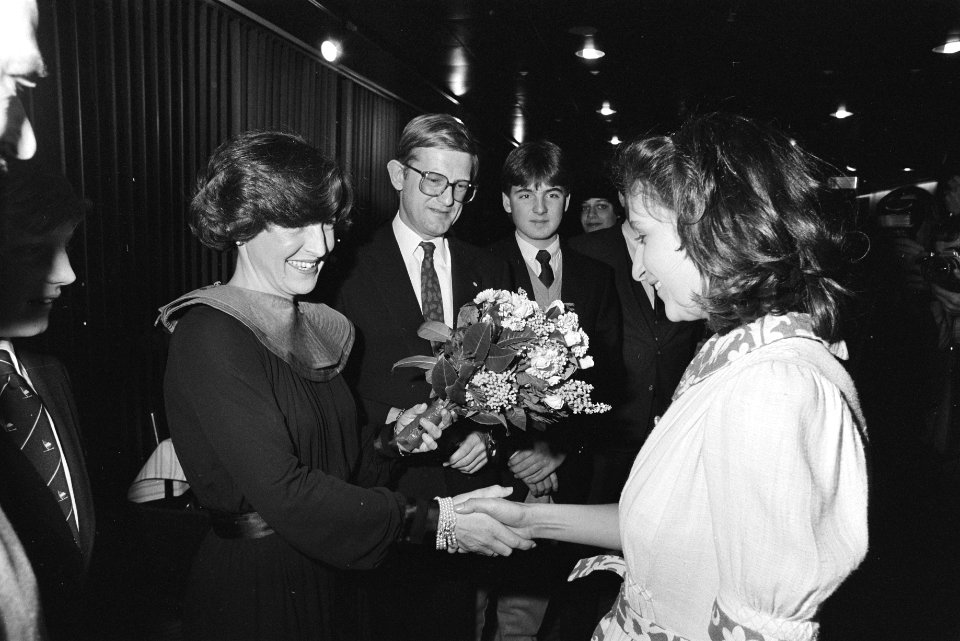 Margriet en Pieter van Vollenhoven bij de première van Het dagboek van Anne Fra, Bestanddeelnr 932-8736