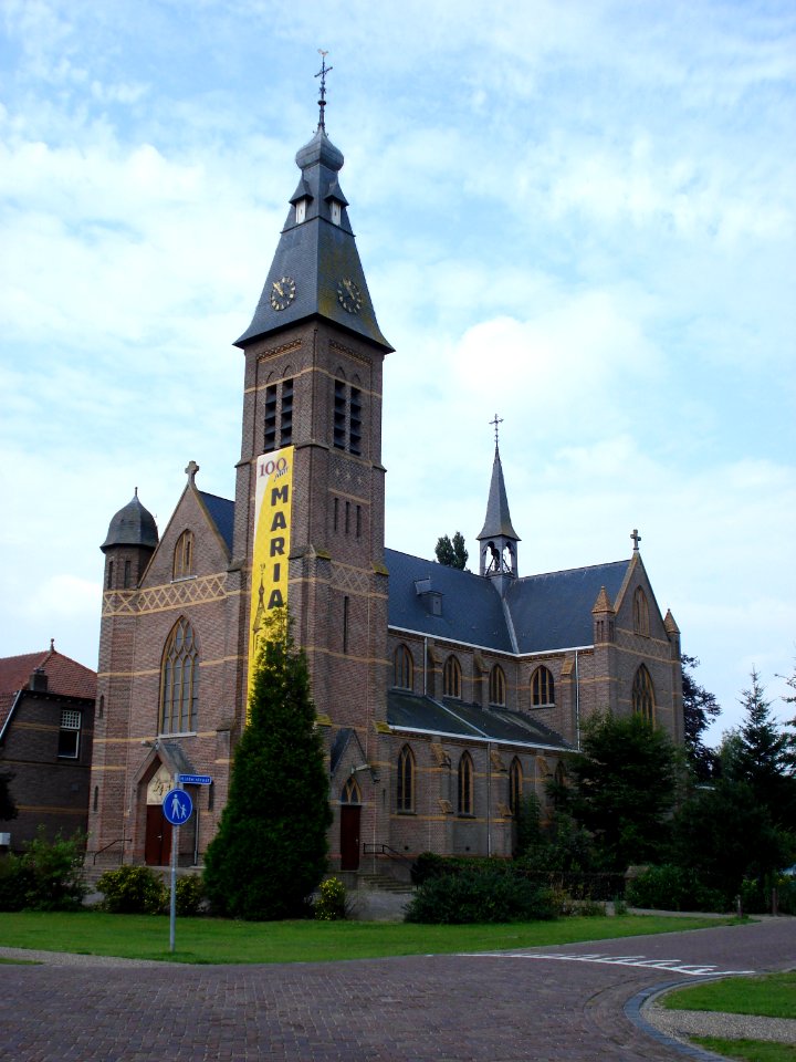 Mariaheide (N-Br, NL) church